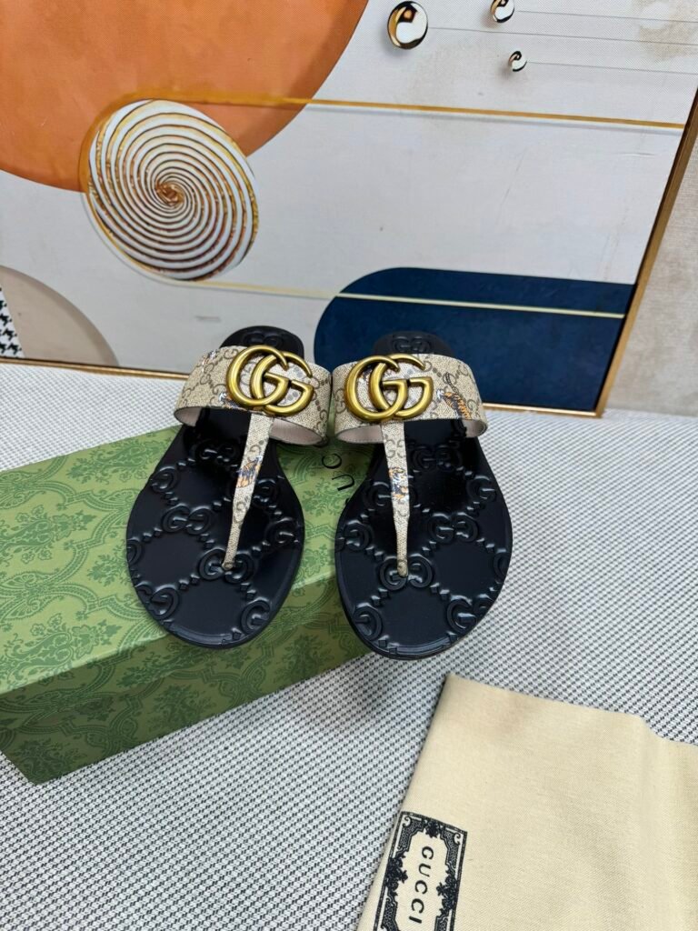 Gucci Unisex Slides detail image 4