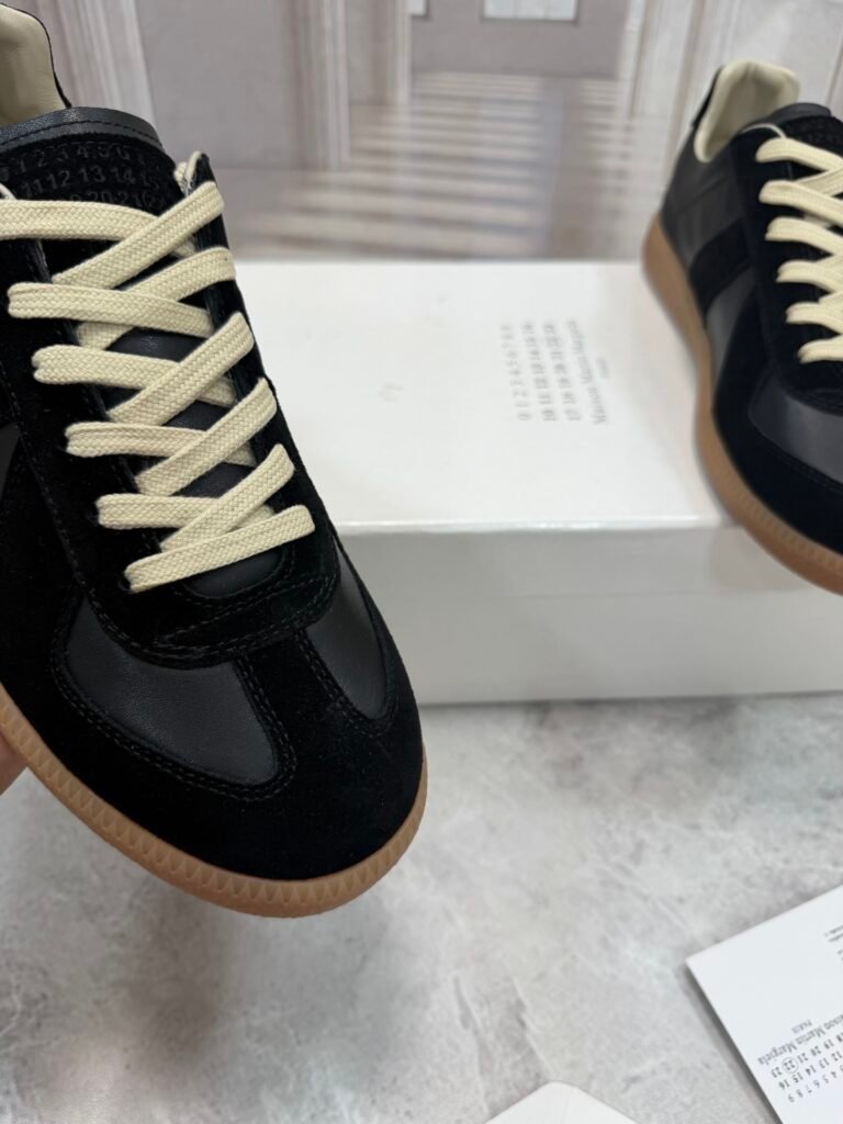 MM6 Maison Margiela Unisex Sneakers detail image 4