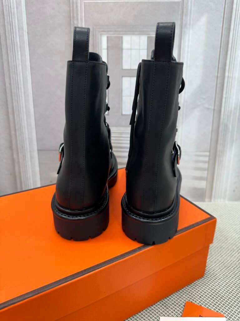 Hermès Unisex Boots detail 4