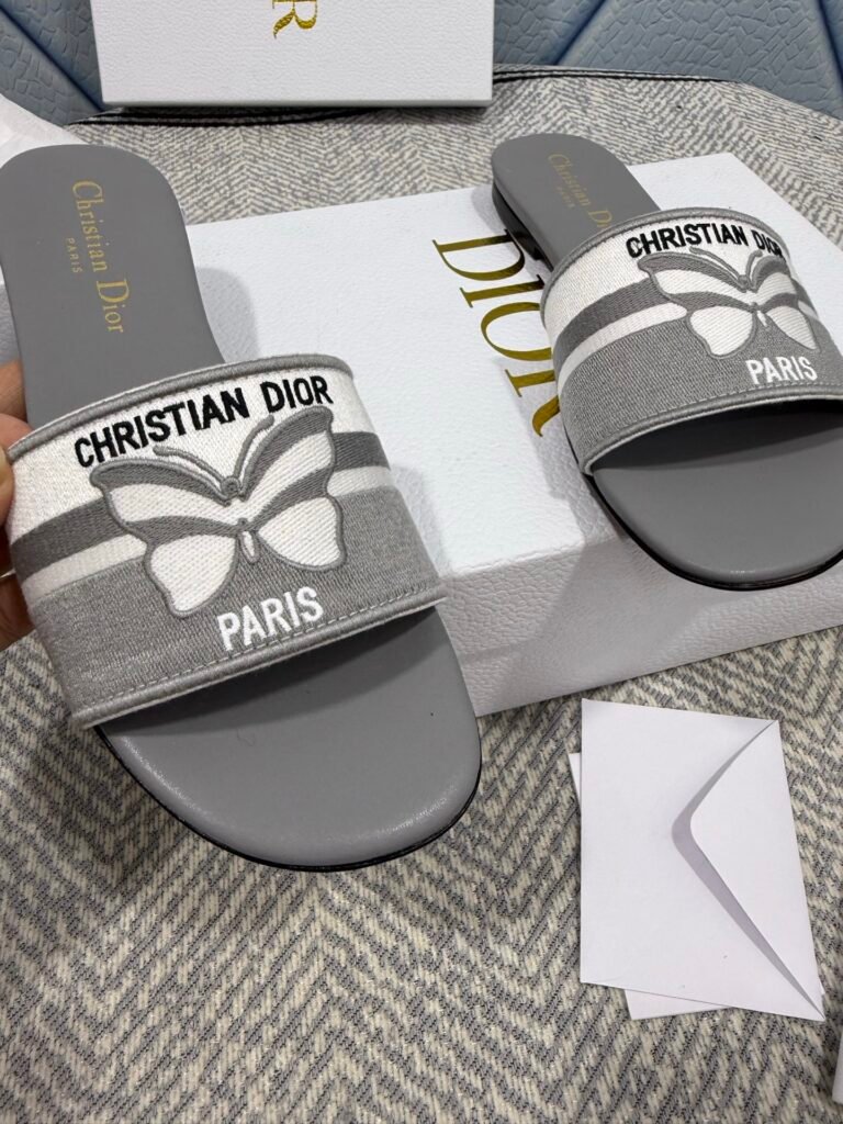 Dior Unisex Slides detail 4