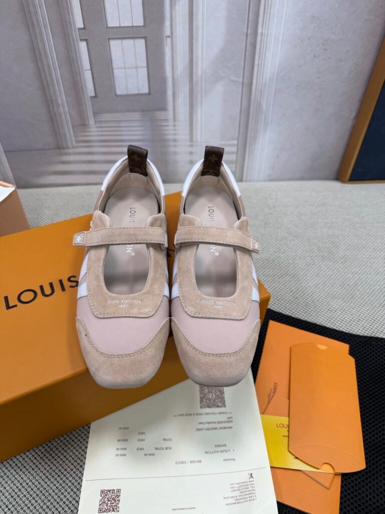 Louis Vuitton Unisex Driving Loafers detail 4