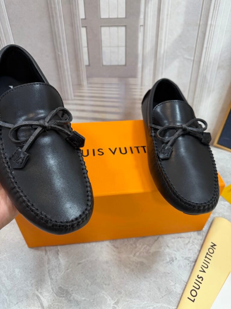 Louis Vuitton Unisex Driving Loafers detail 4