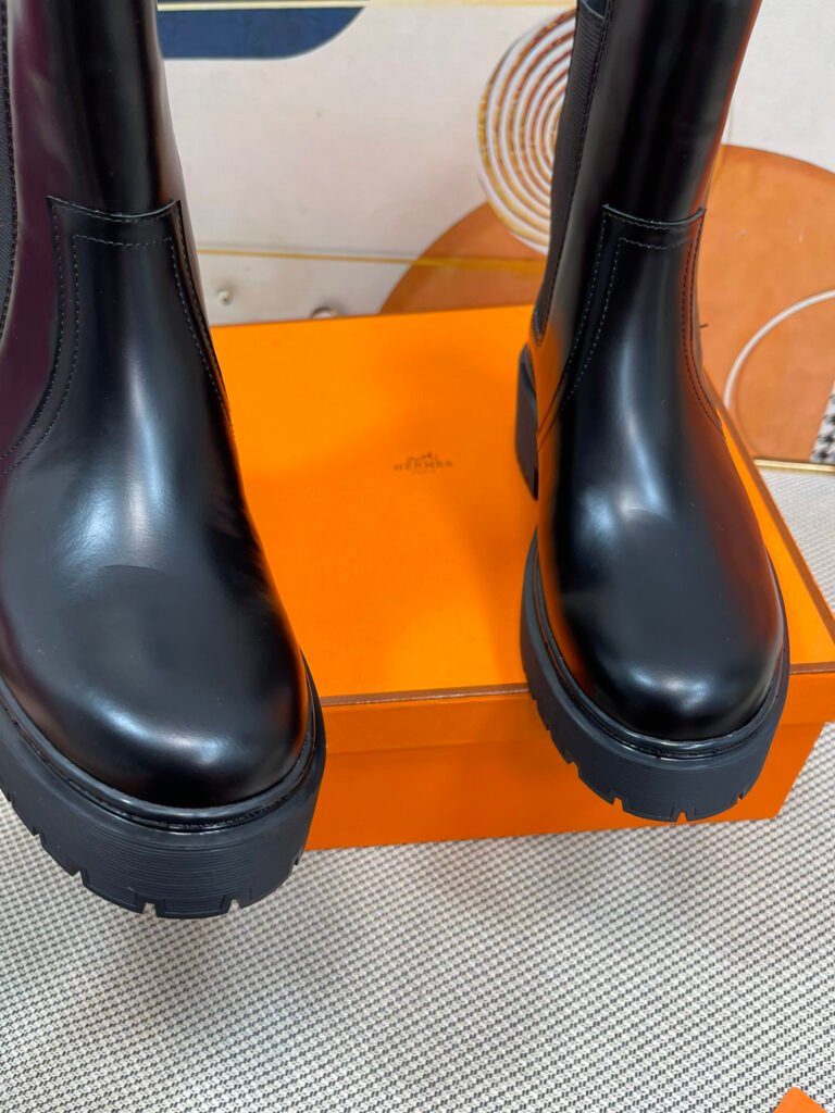 Hermès Unisex Boots detail 4