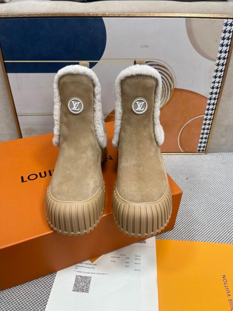 Louis Vuitton Unisex Boots detail image 4