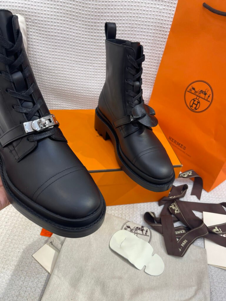 Hermès Unisex Boots detail 4
