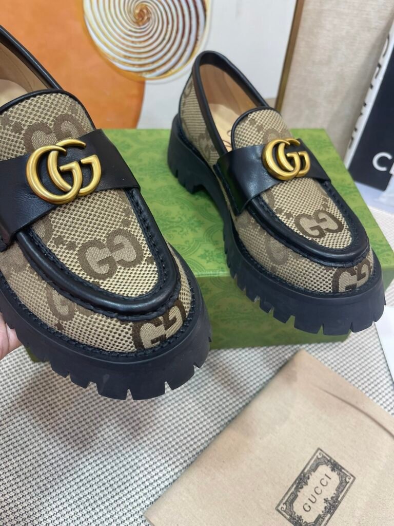 Gucci Unisex Loafers detail 4