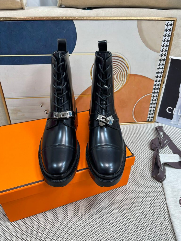 Hermès Unisex Boots detail 4