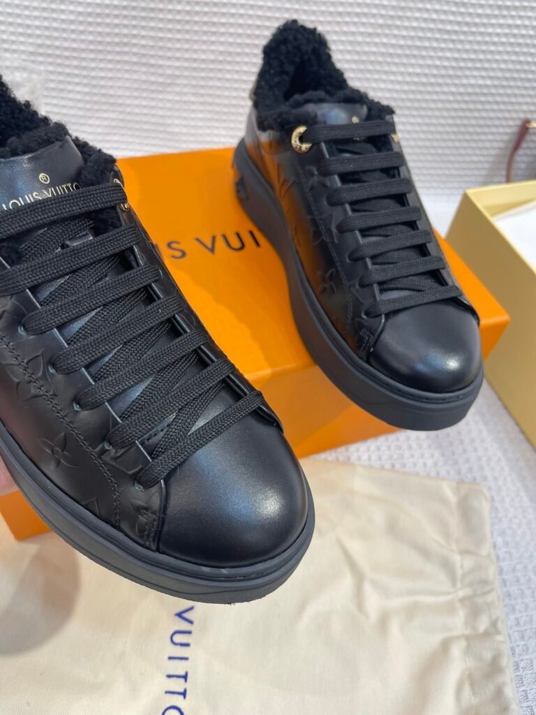 Louis Vuitton Women's Combat Boots detail image 4