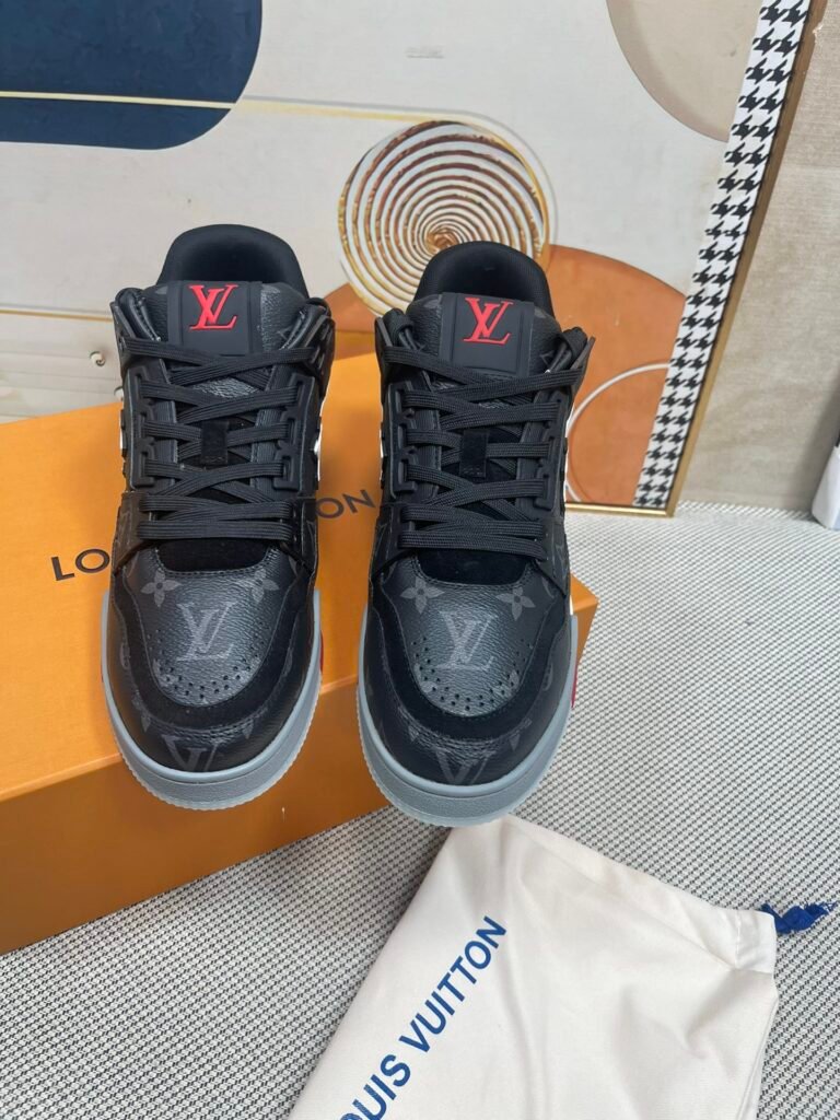Louis Vuitton Unisex High-Top Sneakers detail 4