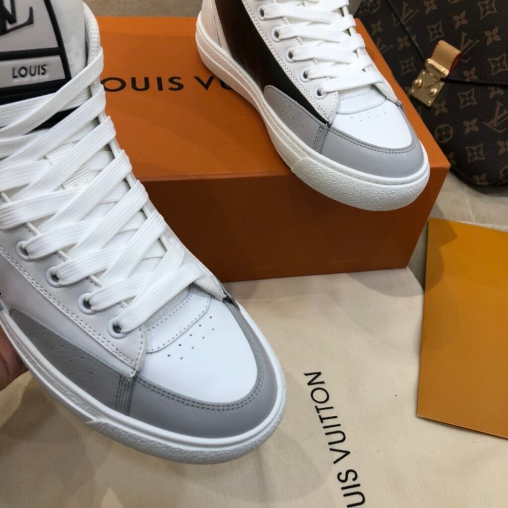 Louis Vuitton Unisex High-Top Sneakers detail 4