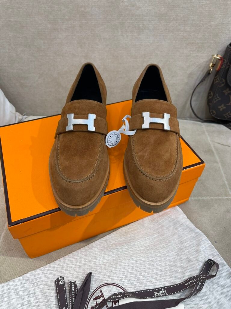 Hermès Unisex Loafers detail 4