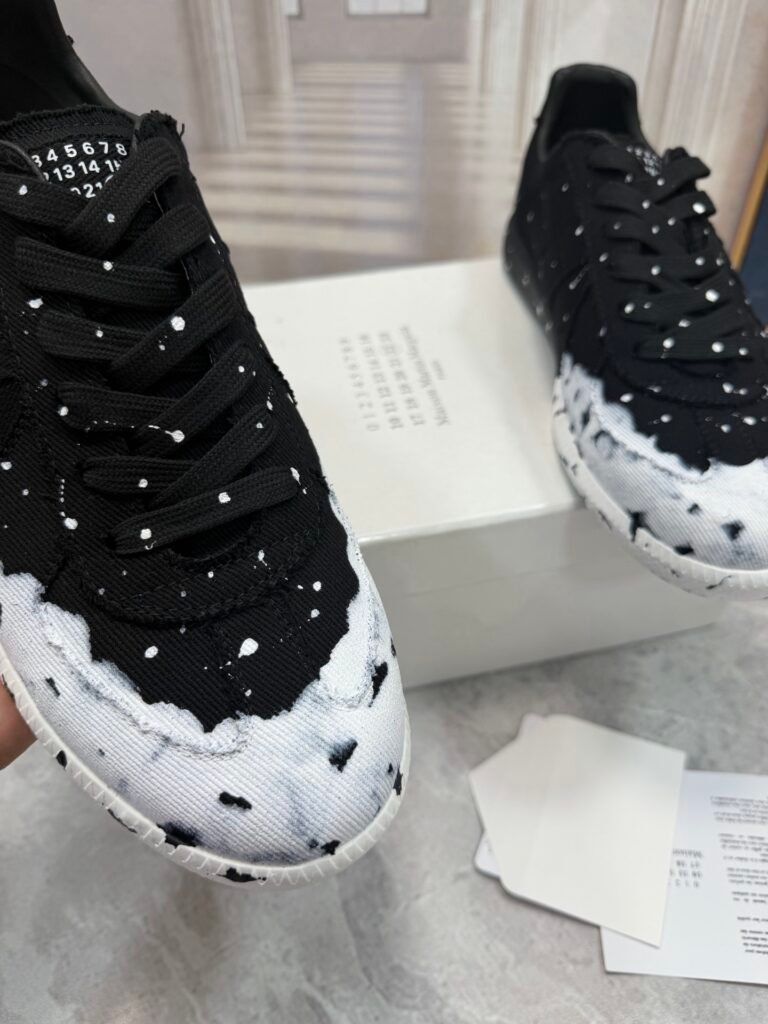 MM6 Maison Margiela Unisex Sneakers detail image 5