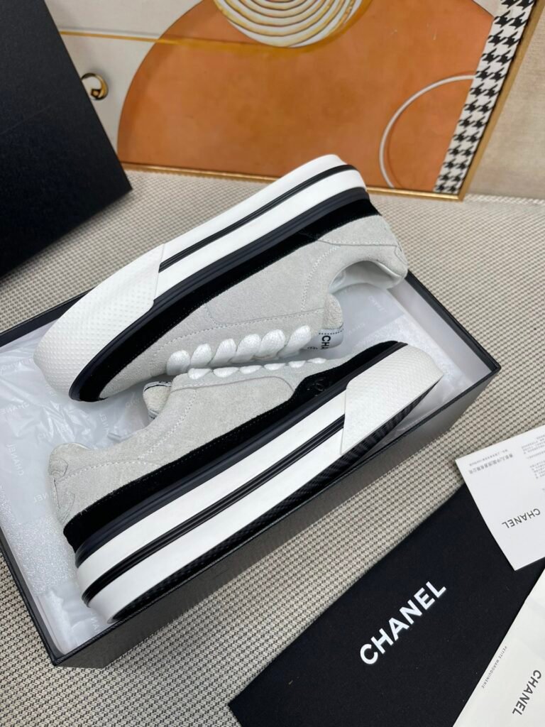 Chanel Women's Low-Top Sneakers detail 5