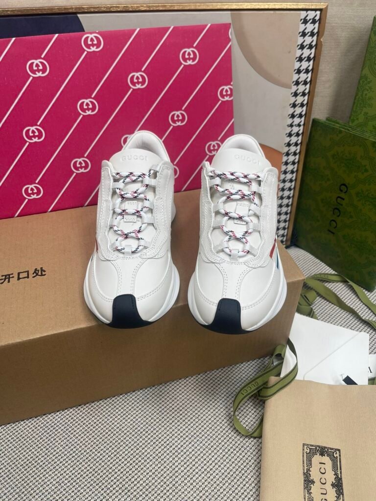 Gucci Unisex Chunky Sneakers detail image 5