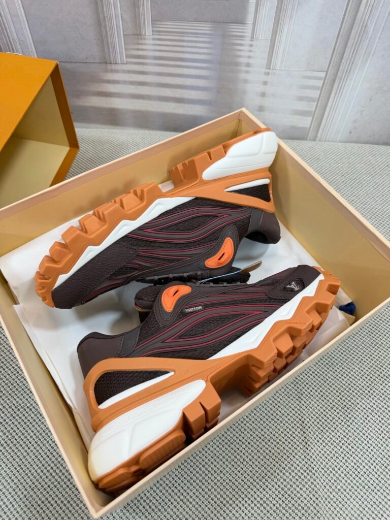 Louis Vuitton Unisex Basketball Sneakers detail 5