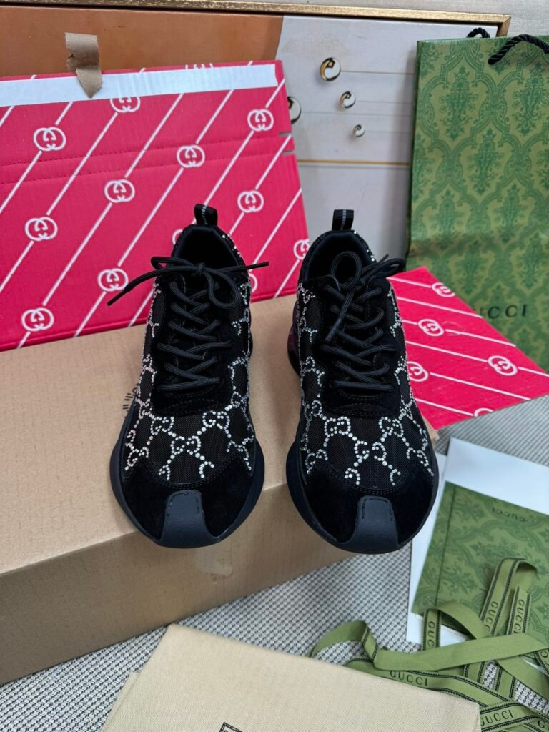 Gucci Unisex Chunky Sneakers detail image 5