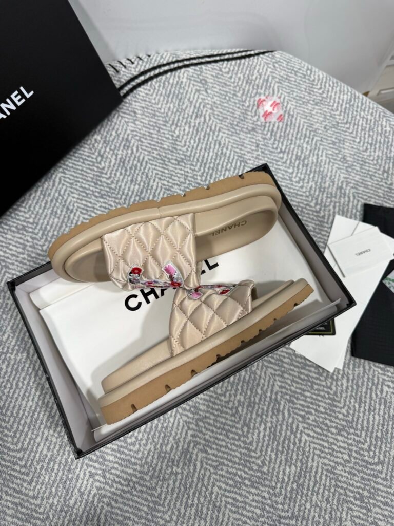 Chanel Beige Embellished Slides detail image 5