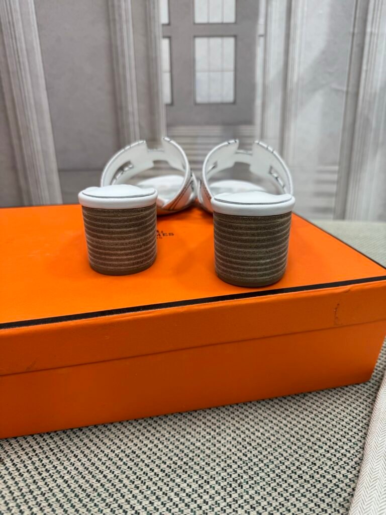 Hermès Unisex Slides detail 5