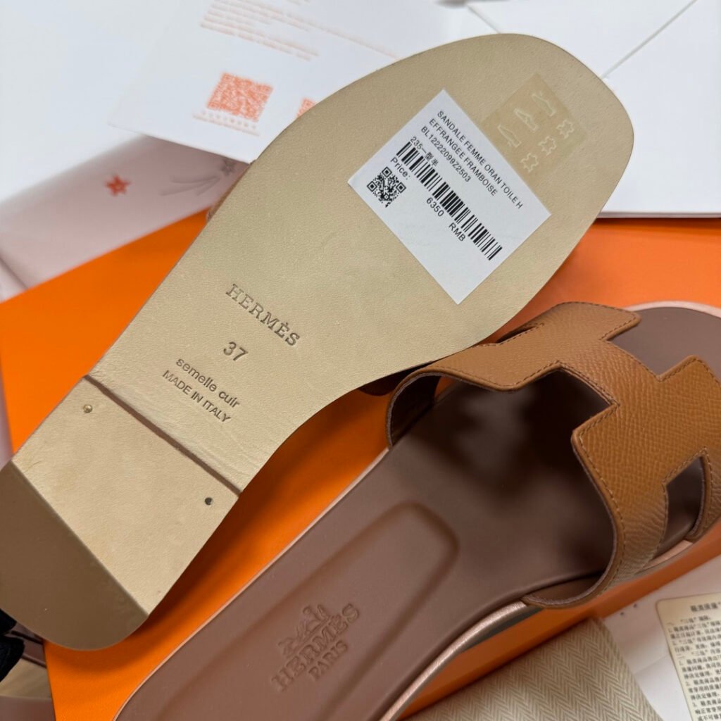 Hermès Unisex Sandals detail 5