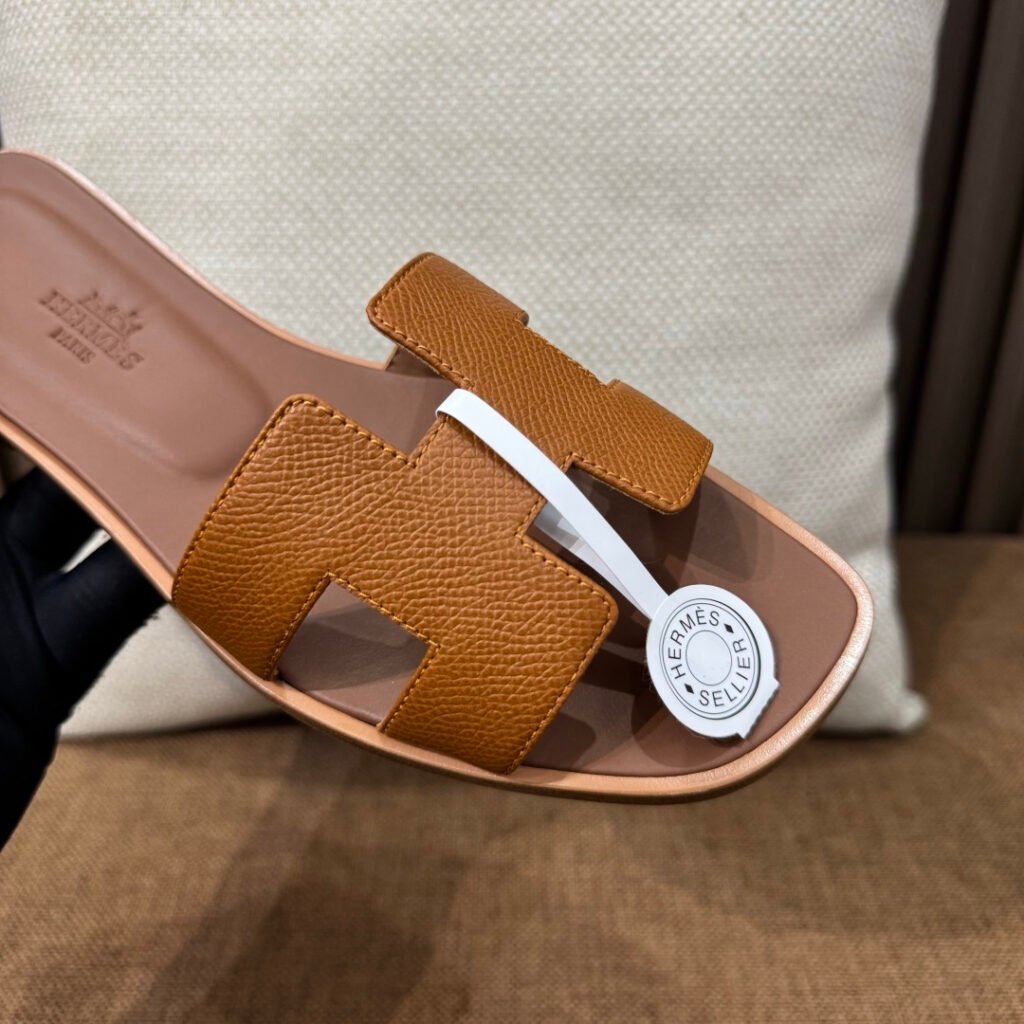 Hermès Unisex Leather-Sole Shoes detail 5