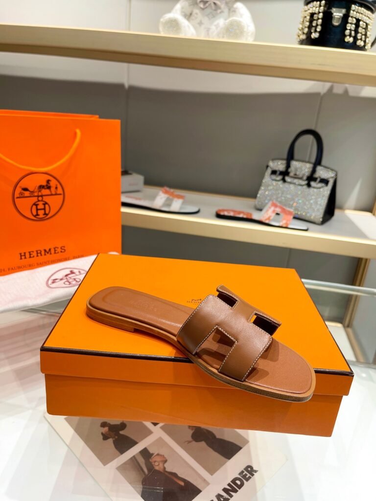 Hermès Unisex Slides detail 5