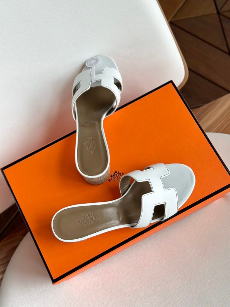 Hermès Women's Sneakers detail 5