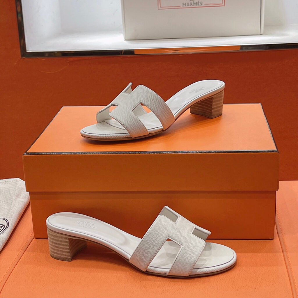 Hermès Unisex Slides detail 5
