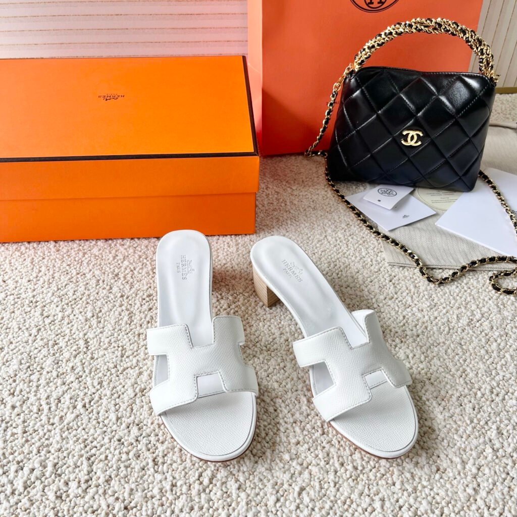 Hermès Unisex Slides detail 5