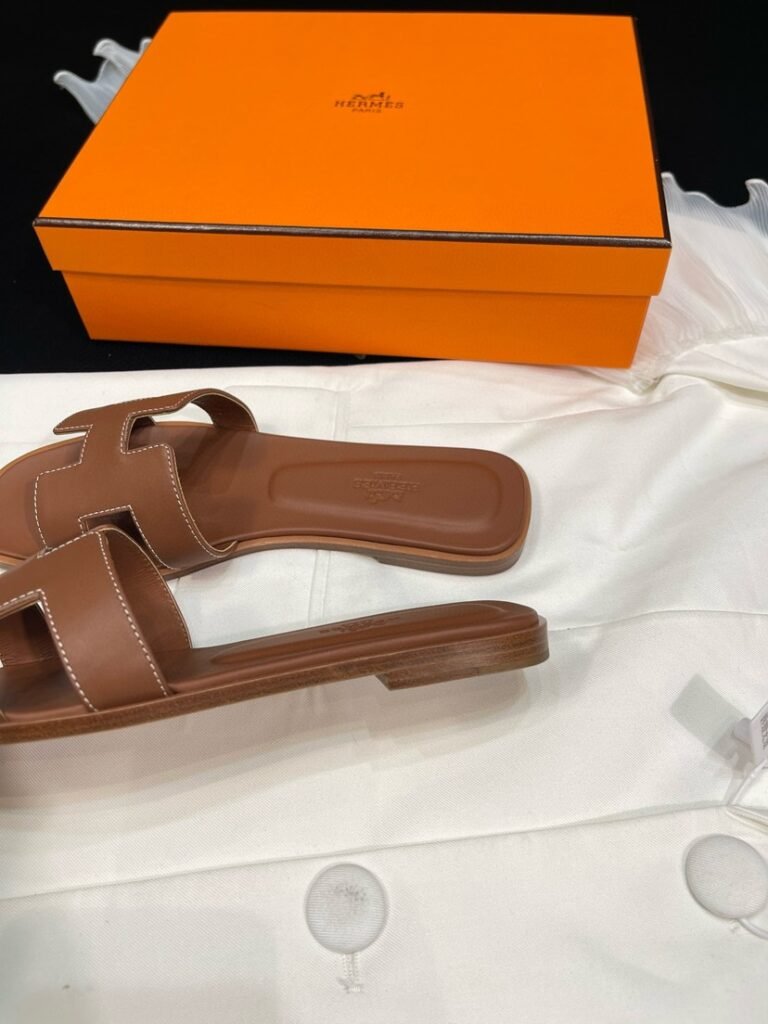 Hermès Unisex Slides detail 5
