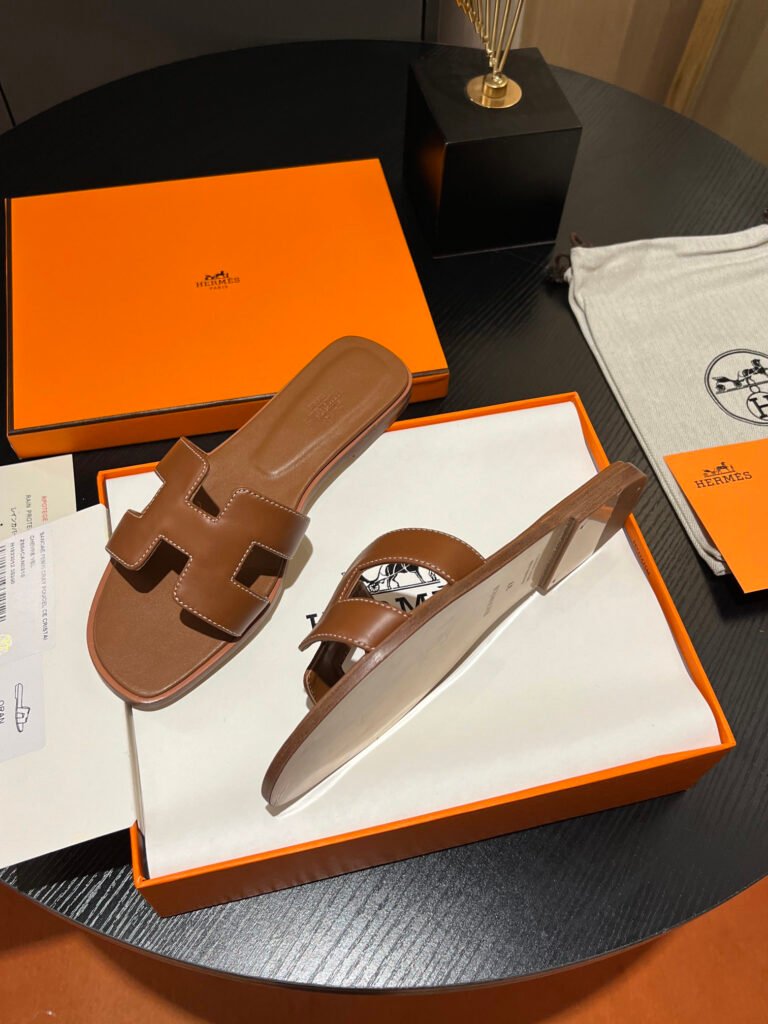Hermès Unisex Slides detail 5