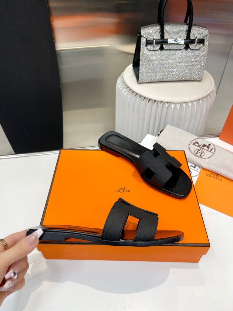 Hermès Unisex Slides detail 5