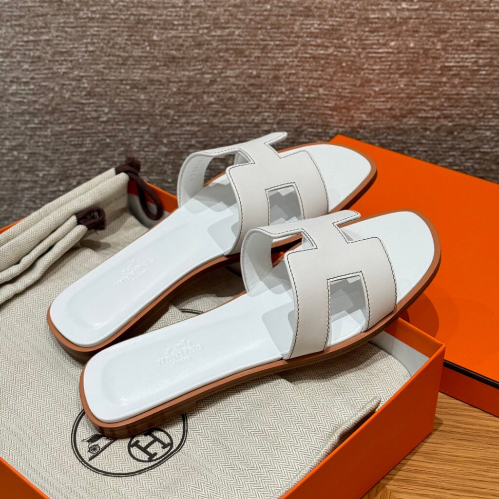 Hermès Unisex Slides detail 5