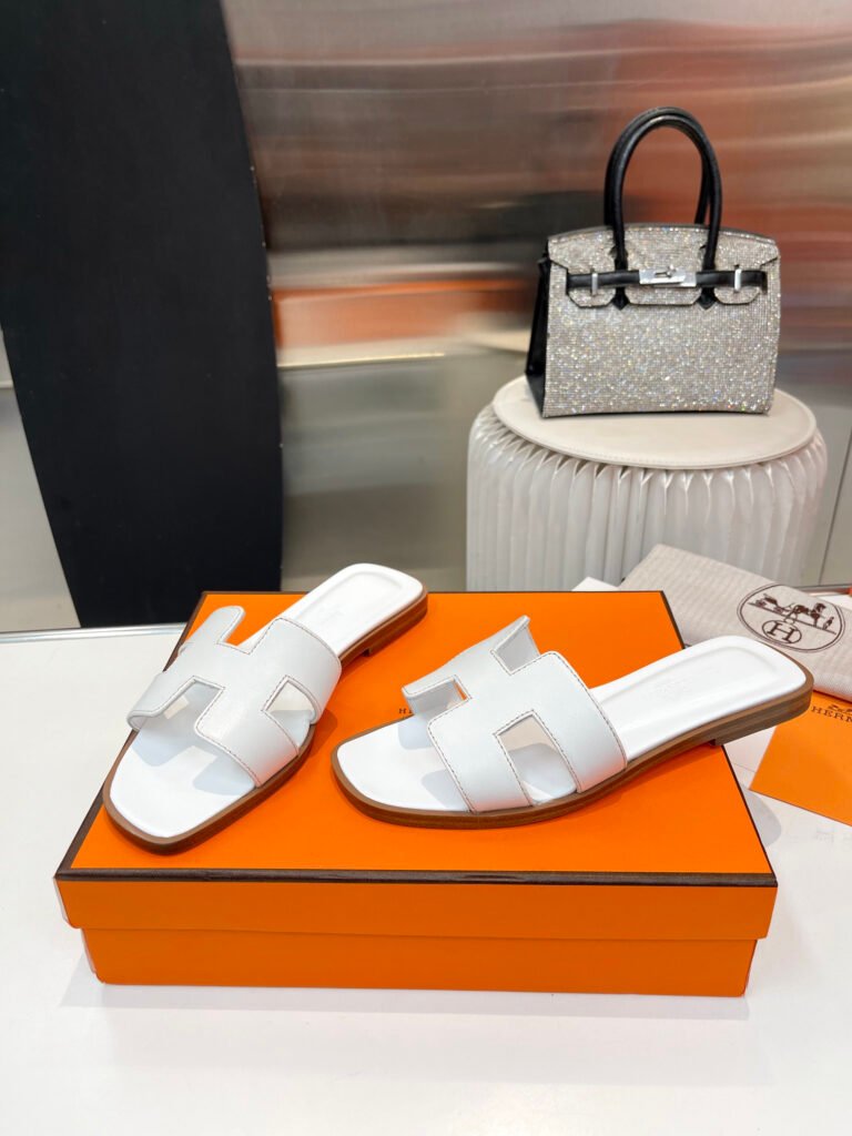 Hermès Unisex Slides detail 5