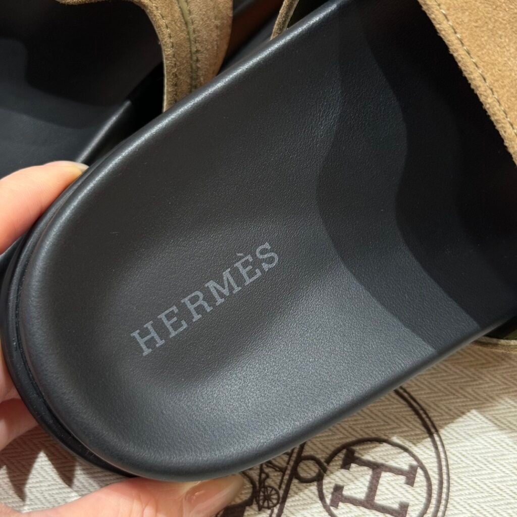 Hermès Unisex Sandals detail 5