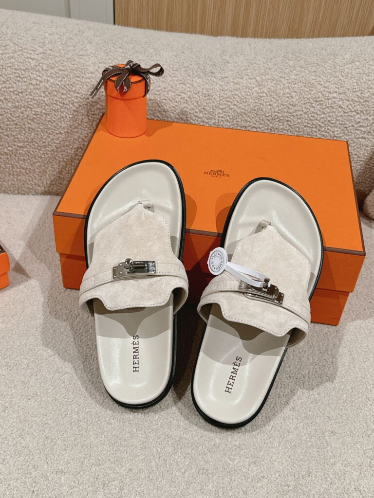 Hermès Unisex Sandals detail 5