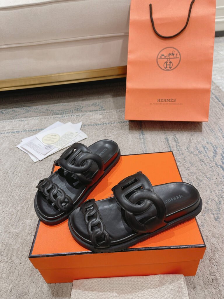 Hermès Unisex Sneakers detail 5