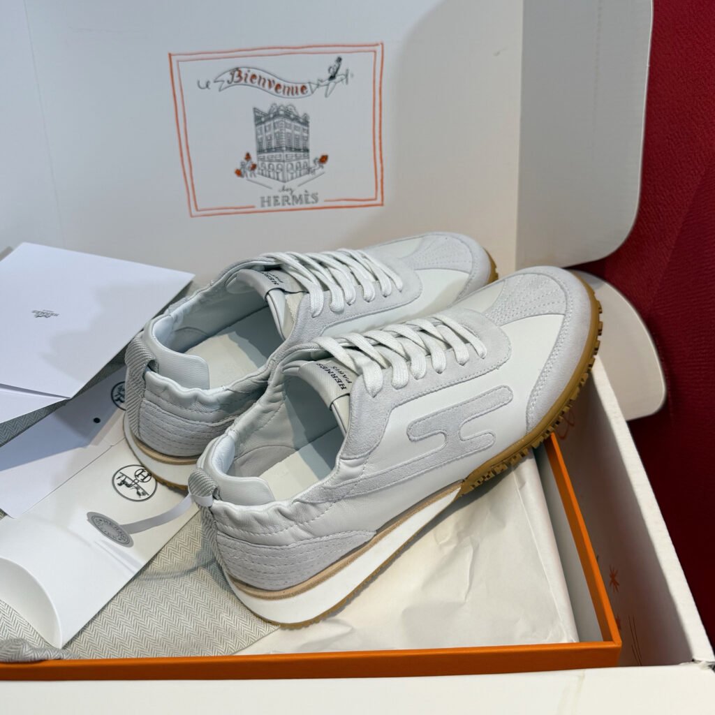 Hermès Unisex White Low-Top Sneakers detail 5