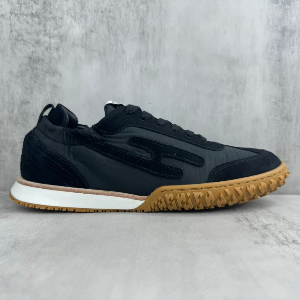 Hermès Unisex Athletic Sneakers detail 5
