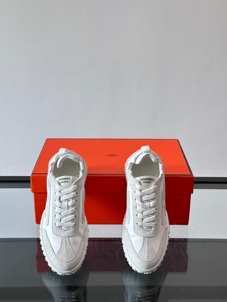 Hermès Unisex White Low-Top Sneakers detail 5