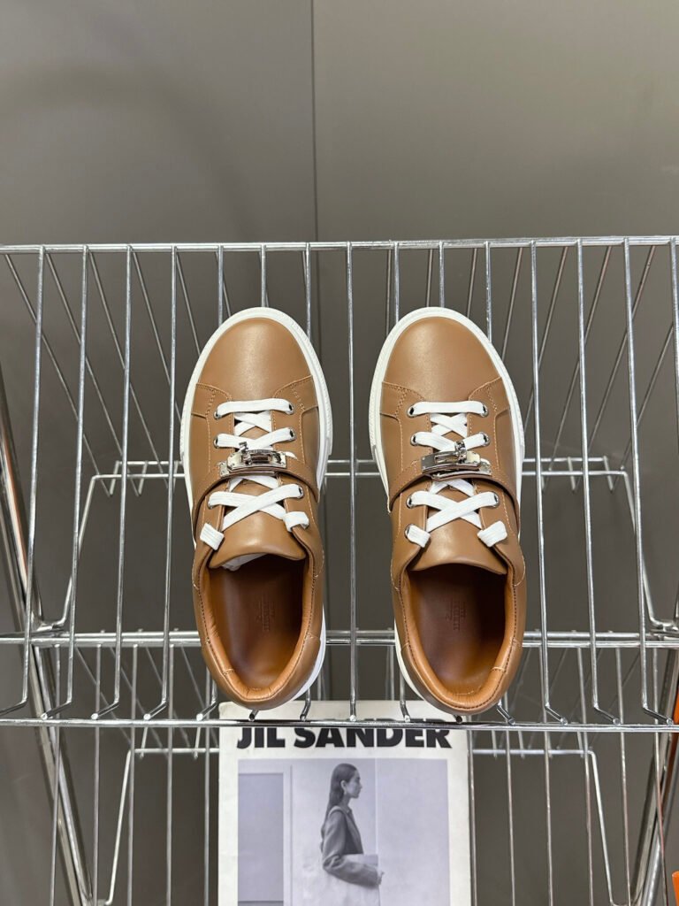 Hermès Unisex White Low-Top Sneakers detail 5