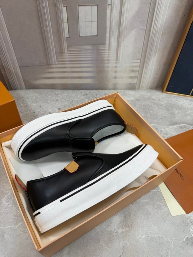Louis Vuitton Unisex Athletic Sneakers detail 5