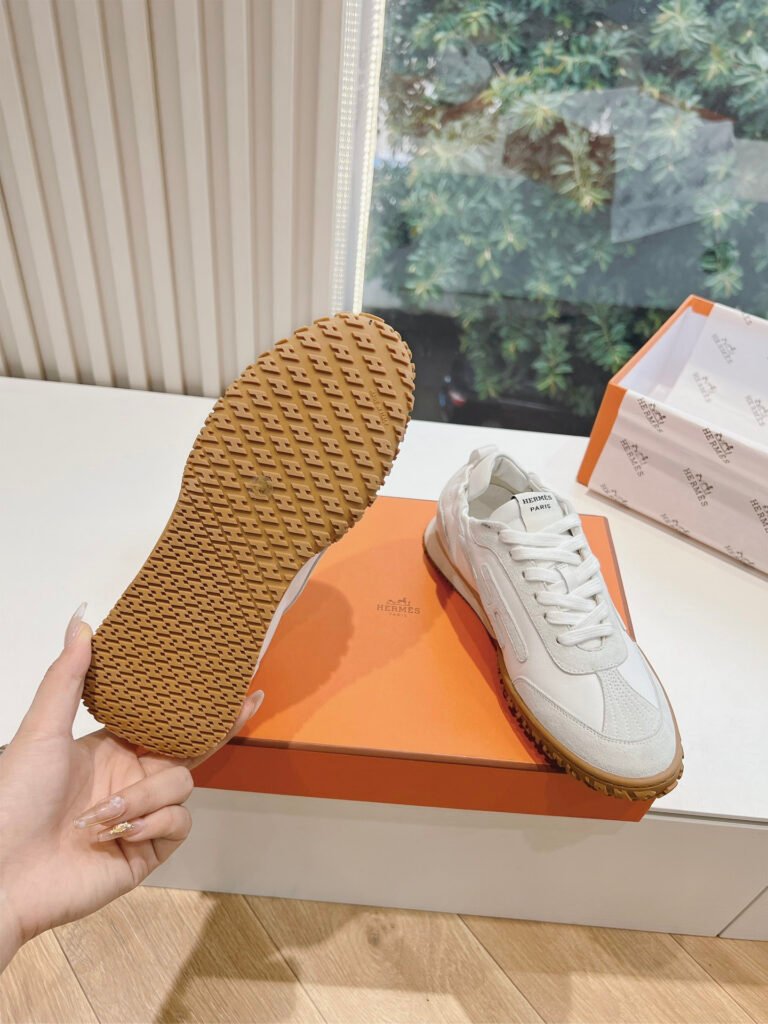 Hermès Unisex White Low-Top Sneakers detail 5