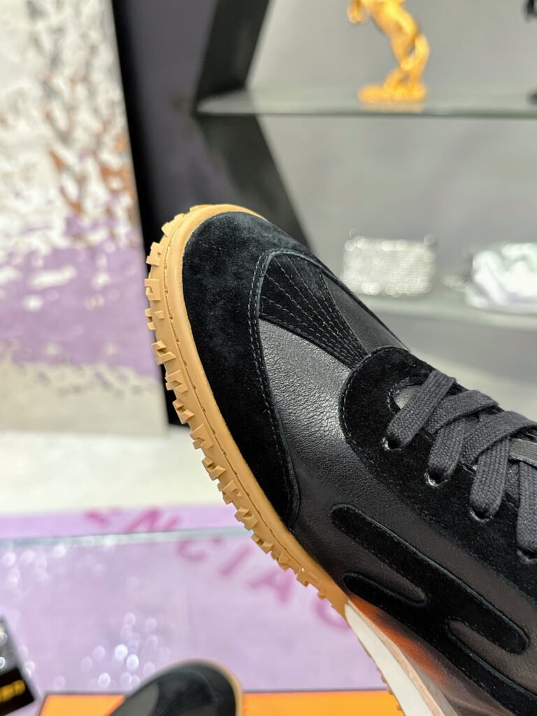 Hermès Unisex White Low-Top Sneakers detail 5