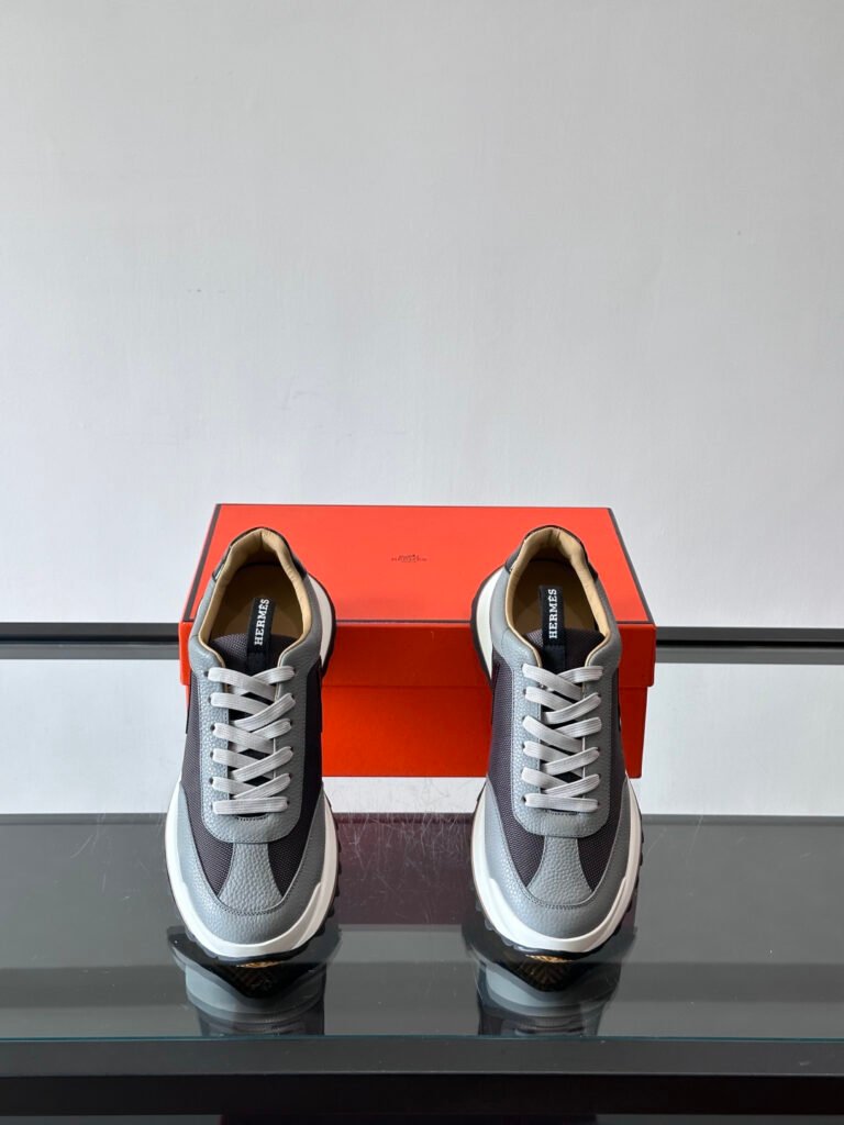 Hermès Men's Athletic Sneakers detail image 5