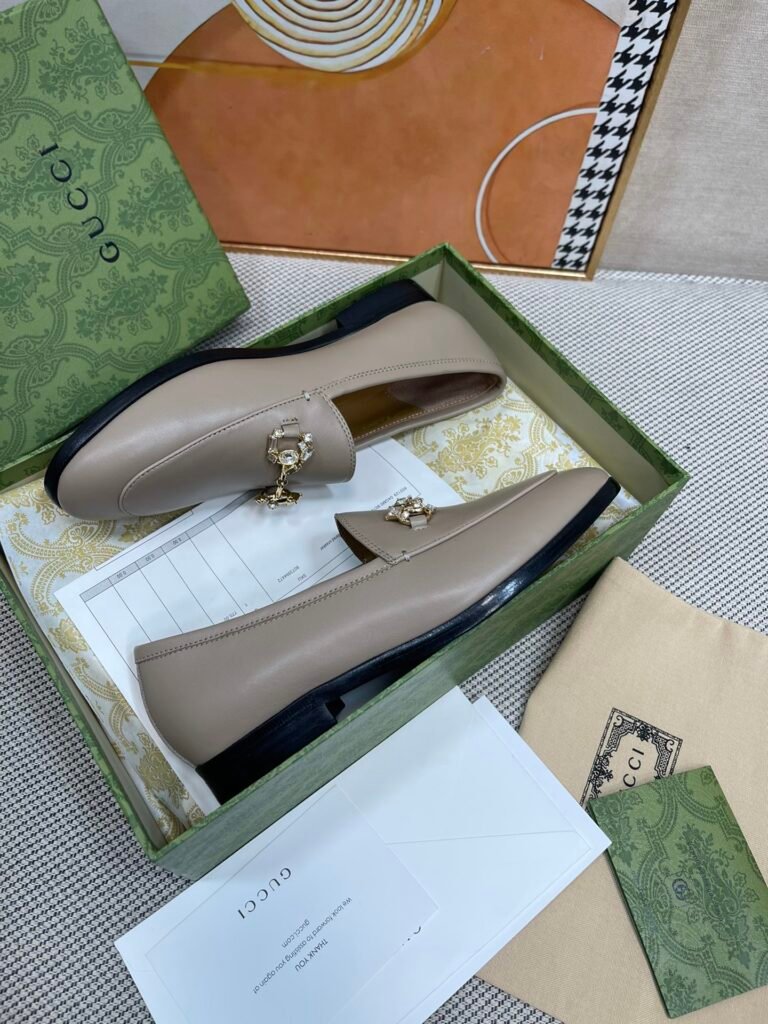 Gucci Unisex Loafers detail 5