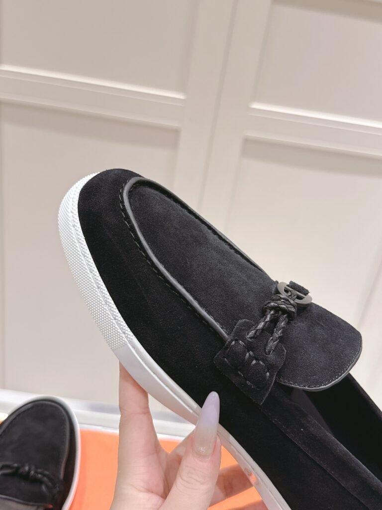 Hermès Unisex Loafers detail 5