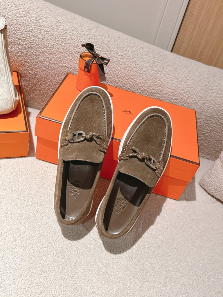 Hermès Unisex Loafers detail 5