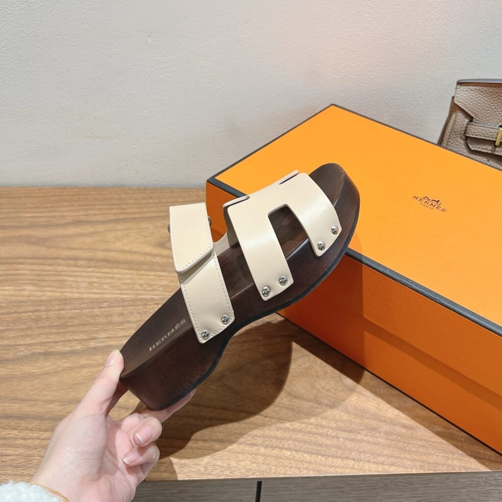 Hermès Unisex Slides detail 5