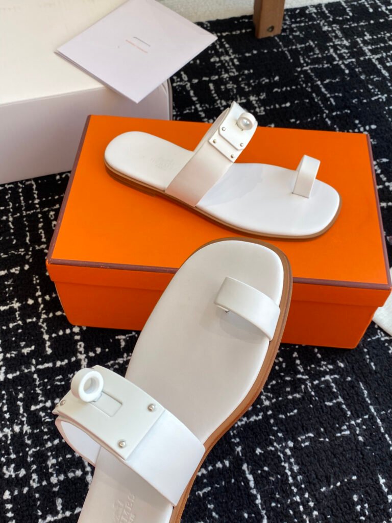 Hermès Unisex Sandals detail 5