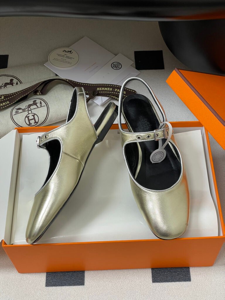 Hermès Women's Mary Jane Shoes detail image 5